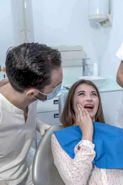 Best Emergency Tooth Extraction in Grandview Plaza, KS